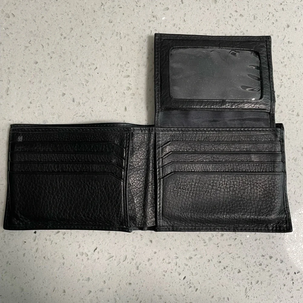 Kenneth Cole wallet